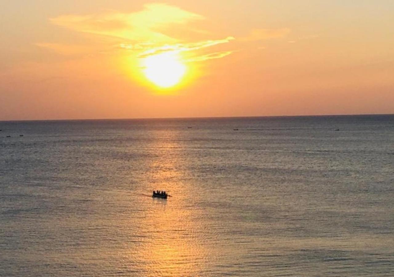 Trinco Beach By Dsk Trincomalee Buitenkant foto